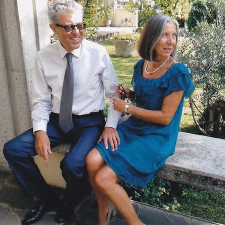 Antica Casa "Le Rondini" Bed and Breakfast Borgo a Buggiano Exteriör bild