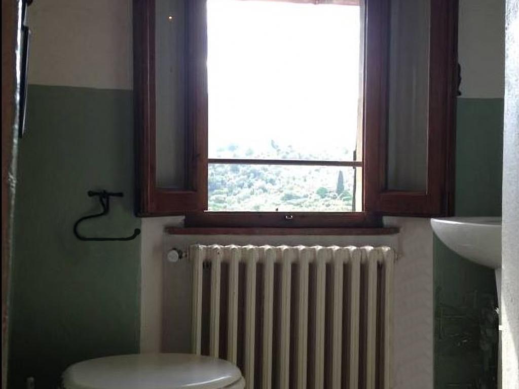 Antica Casa "Le Rondini" Bed and Breakfast Borgo a Buggiano Exteriör bild