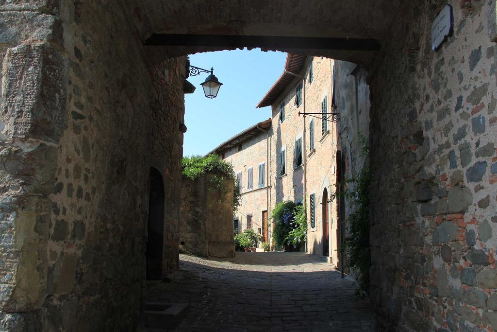 Antica Casa "Le Rondini" Bed and Breakfast Borgo a Buggiano Exteriör bild