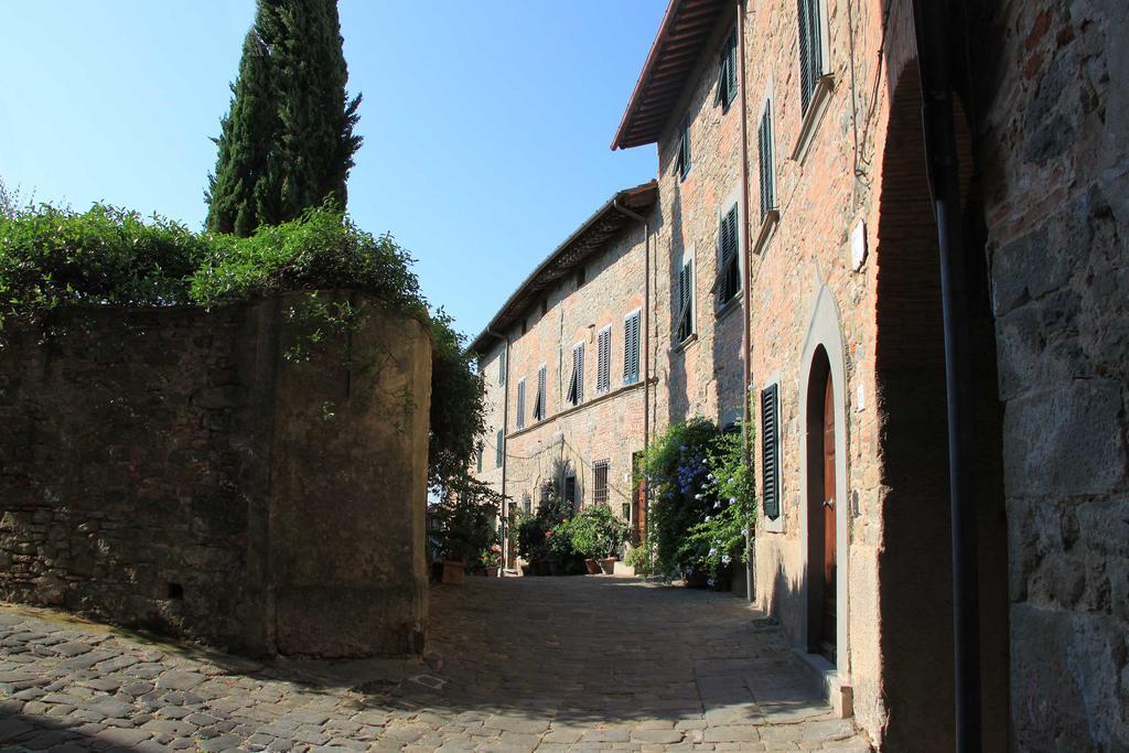 Antica Casa "Le Rondini" Bed and Breakfast Borgo a Buggiano Exteriör bild