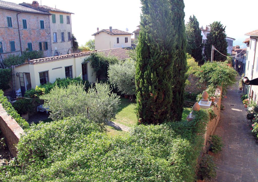 Antica Casa "Le Rondini" Bed and Breakfast Borgo a Buggiano Exteriör bild