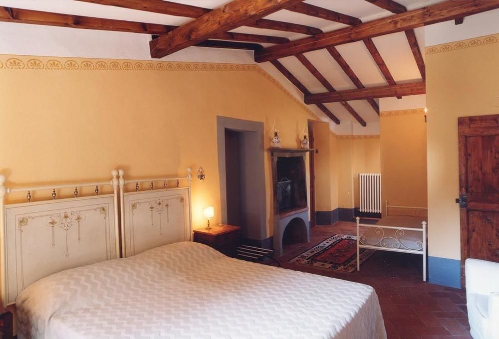 Antica Casa "Le Rondini" Bed and Breakfast Borgo a Buggiano Exteriör bild