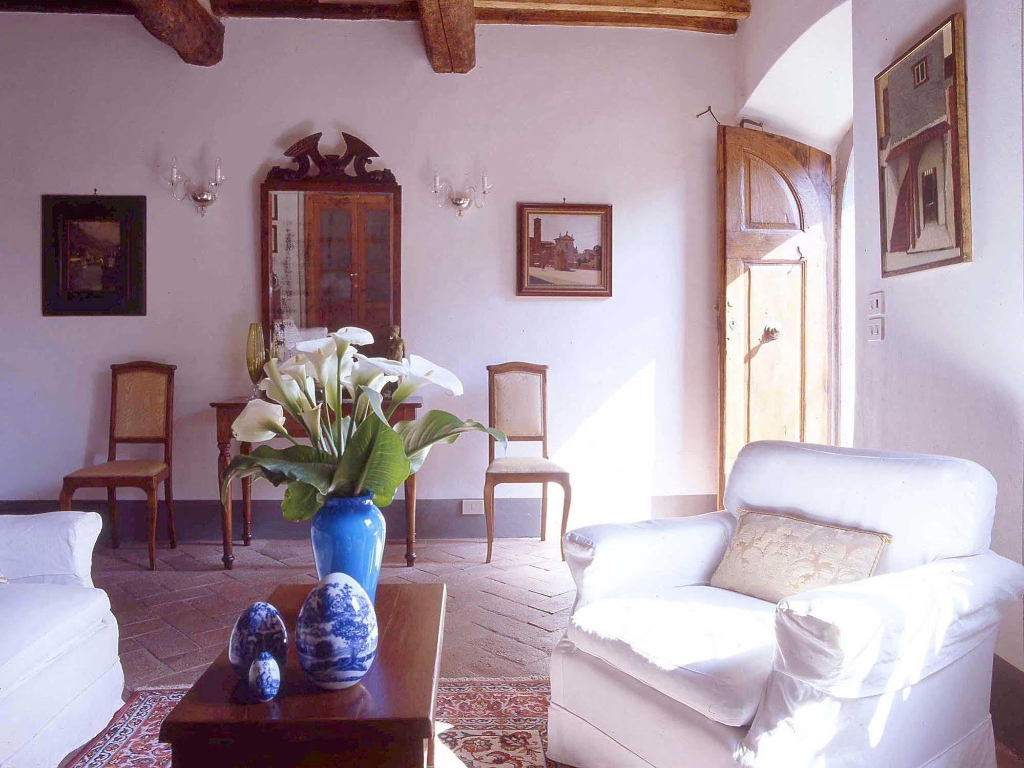 Antica Casa "Le Rondini" Bed and Breakfast Borgo a Buggiano Exteriör bild